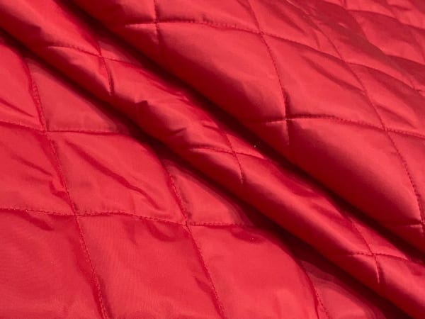 Стежка на синтепоне Ромб 7 см 100 гр Красный