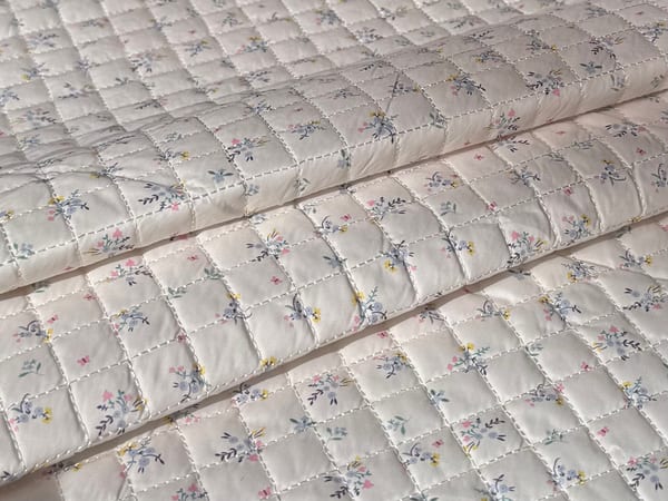 Стежка мелкие цветы 70 гр · 6C4B
